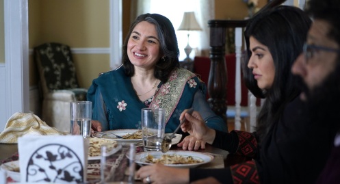 Zenobia Shroff as "Sharmeen" in THE BIG SICK. Photo by Nicole Rivelli.